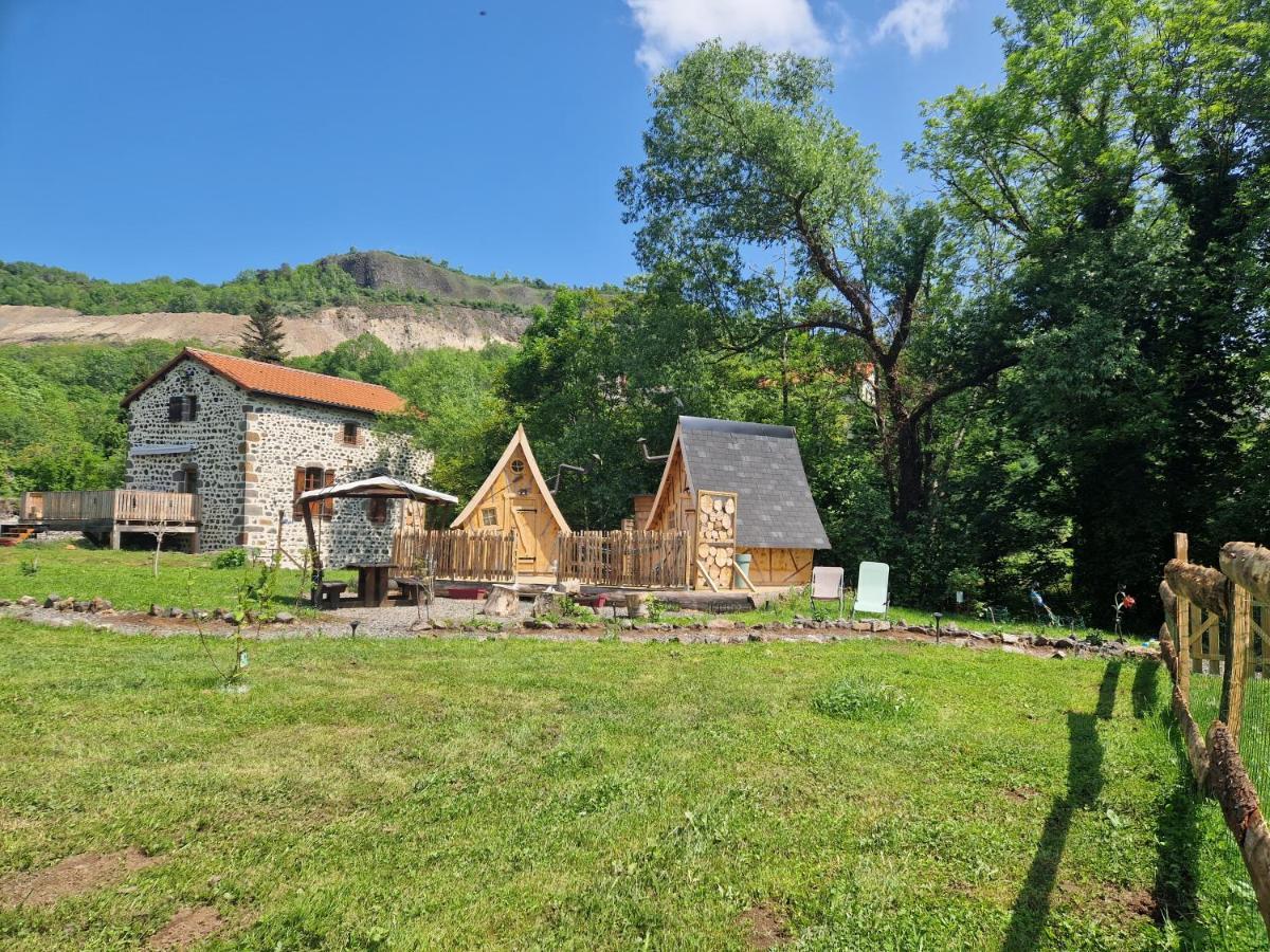 Saint-Diery Les Cabanes Feeriques Du Cheix المظهر الخارجي الصورة